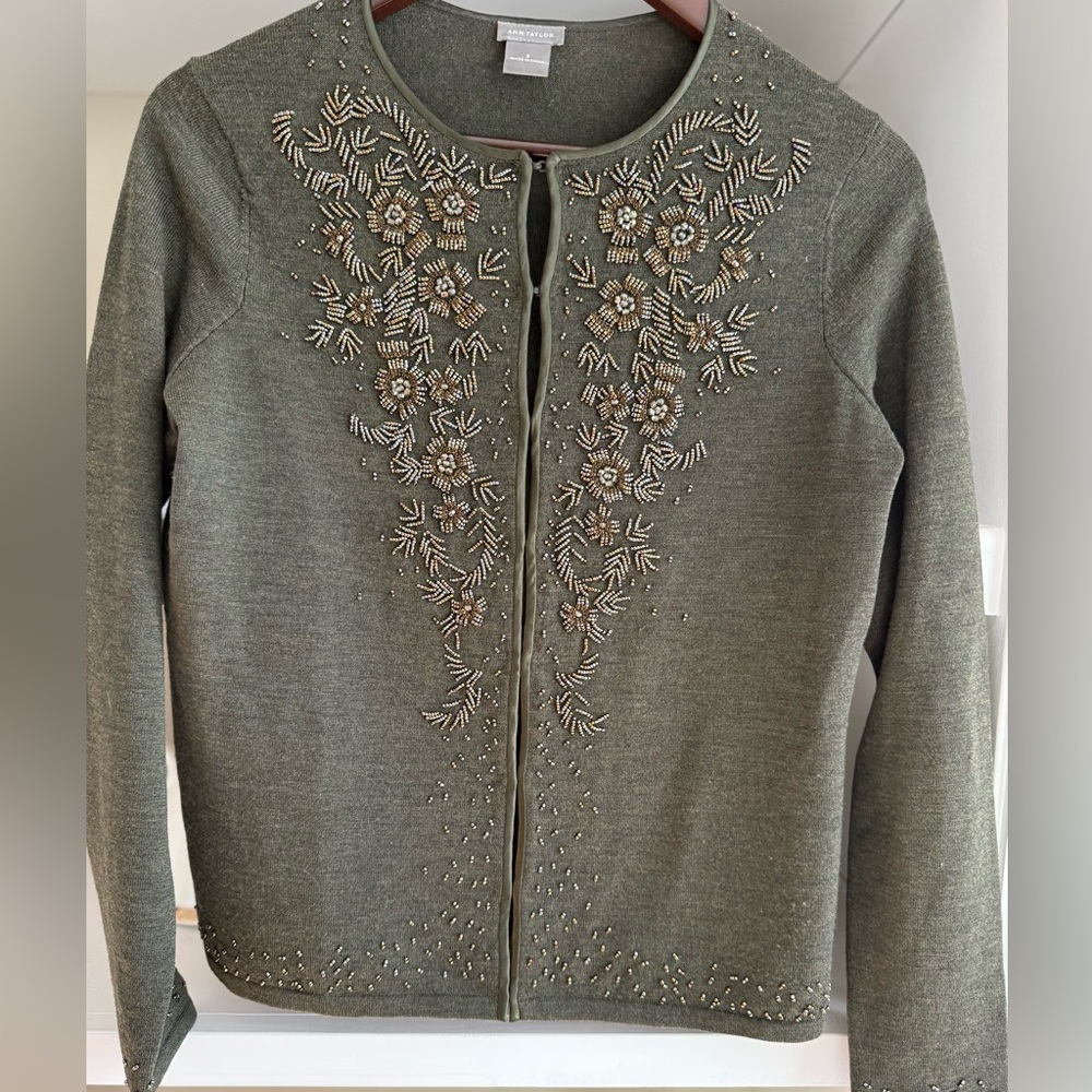 Ann Taylor Ultra Fine Merino Wool Beaded Cardigan Sz S - Picture 5 of 11